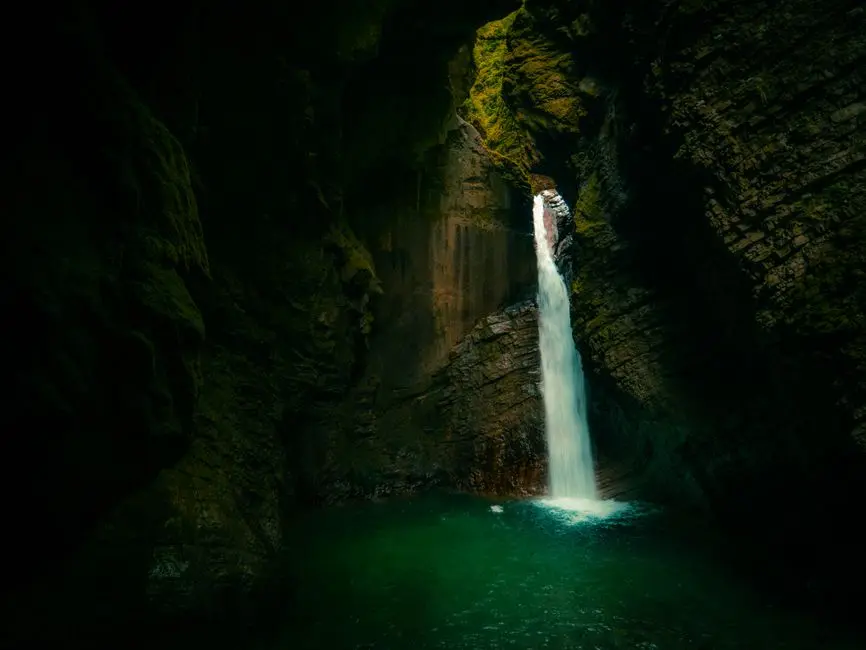 air terjun tersembunyi di Gunungtua